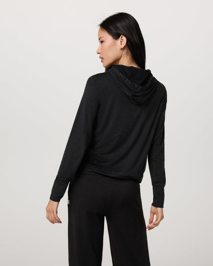 Vuori Halo Essential Hoodie Black Heather Sweatshirt