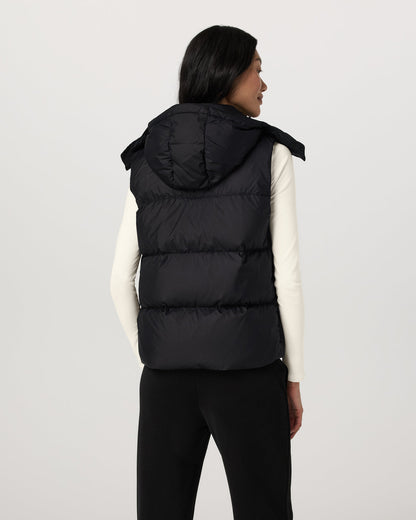 Vuori Alta Down Vest Women's Black Sleeveless Vest