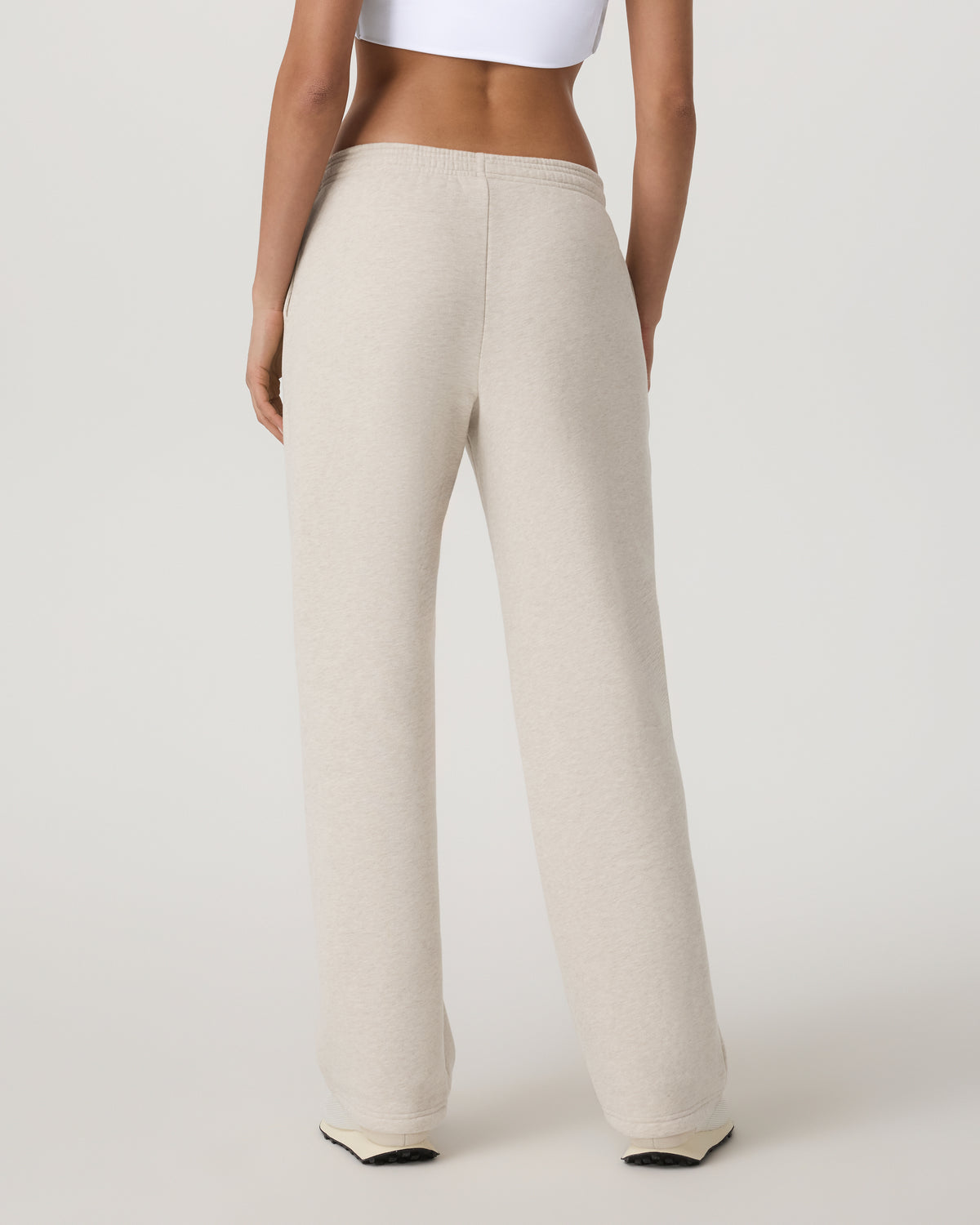 Vuori Women's Restore Straight Leg Sweatpant Bone Heather