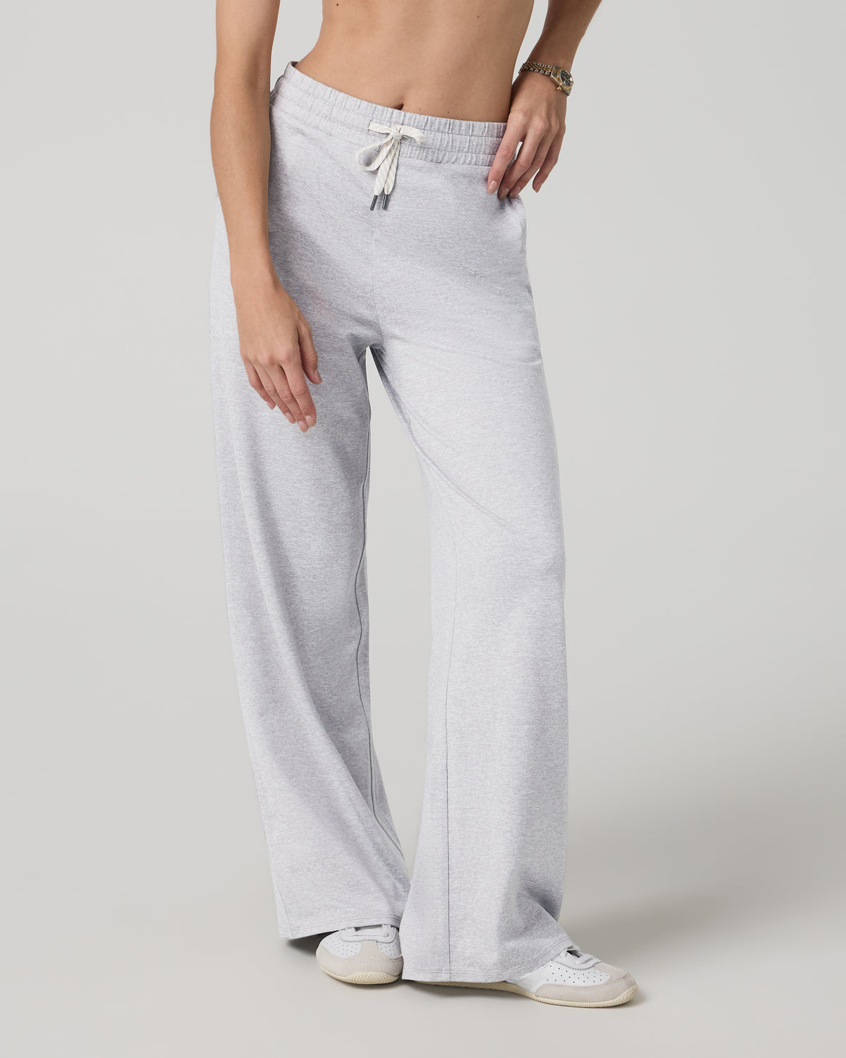 Vuori Women's Halo Essential Wideleg-Long Pale Grey Heather