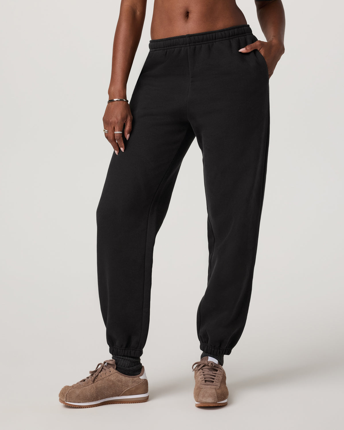 Vuori Women's Restore Classic Sweatpant - Short Washed Black