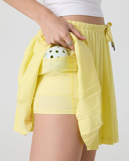 Vuori Clementine Pleated Skirt 15" Sunlight