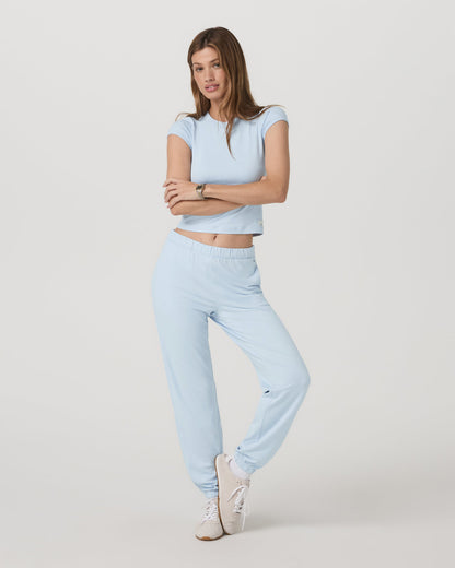 Vuori Halo Baby Tee Women's Soft Sky Heather Fitted Tee Shirt
