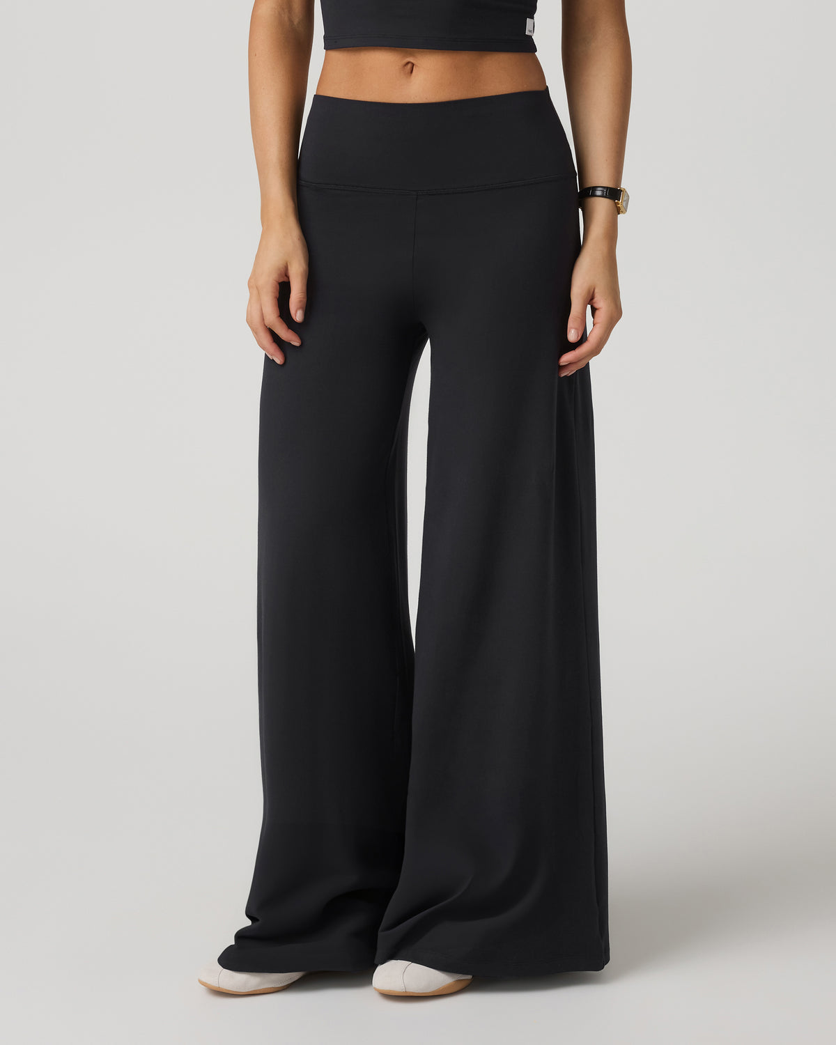 Vuori Halo Easy Wideleg Pant Women's Solid Black Wideleg Pants