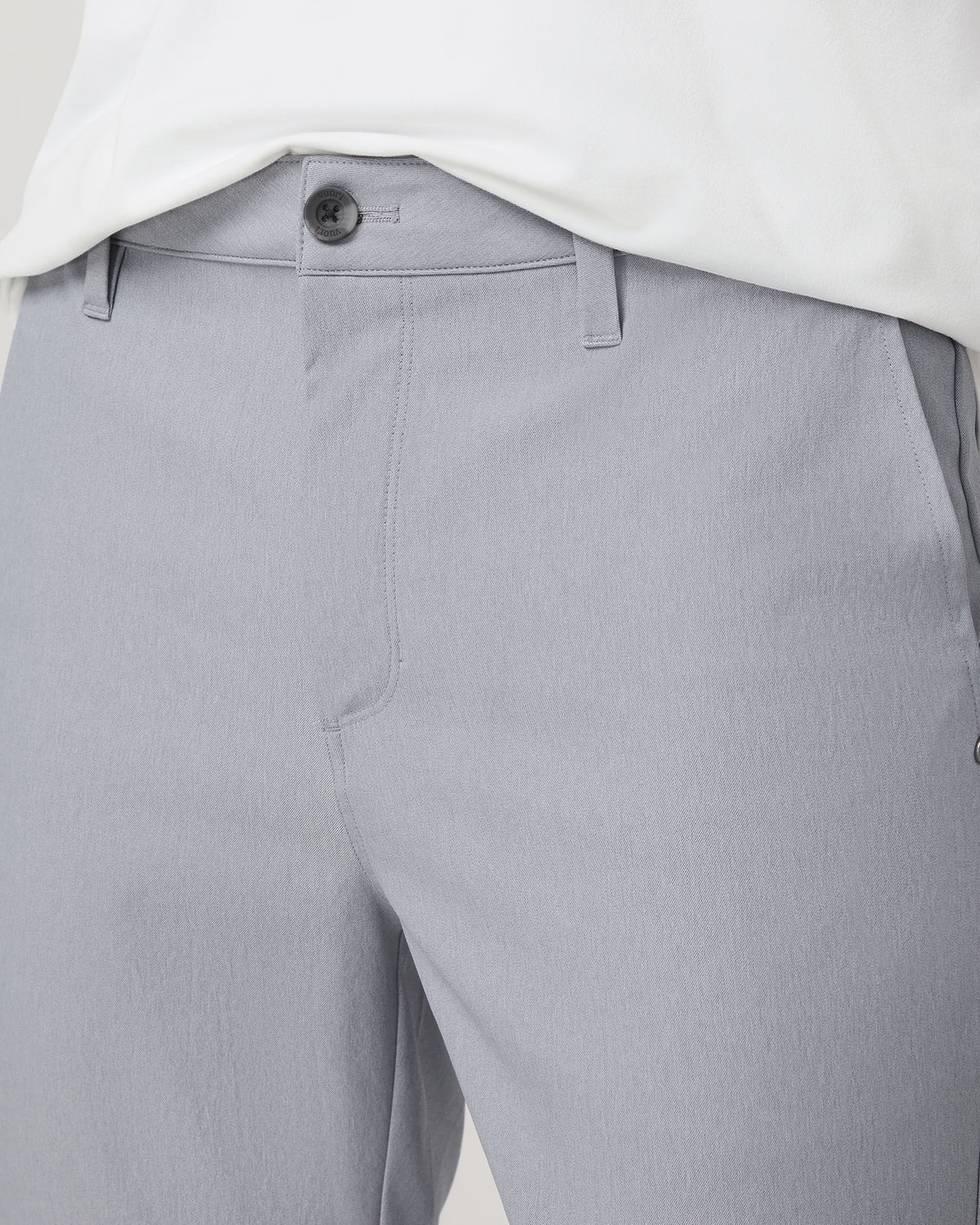 Vuori Cascade Tech Chino Athletic Slim Fit 30" Heather Grey