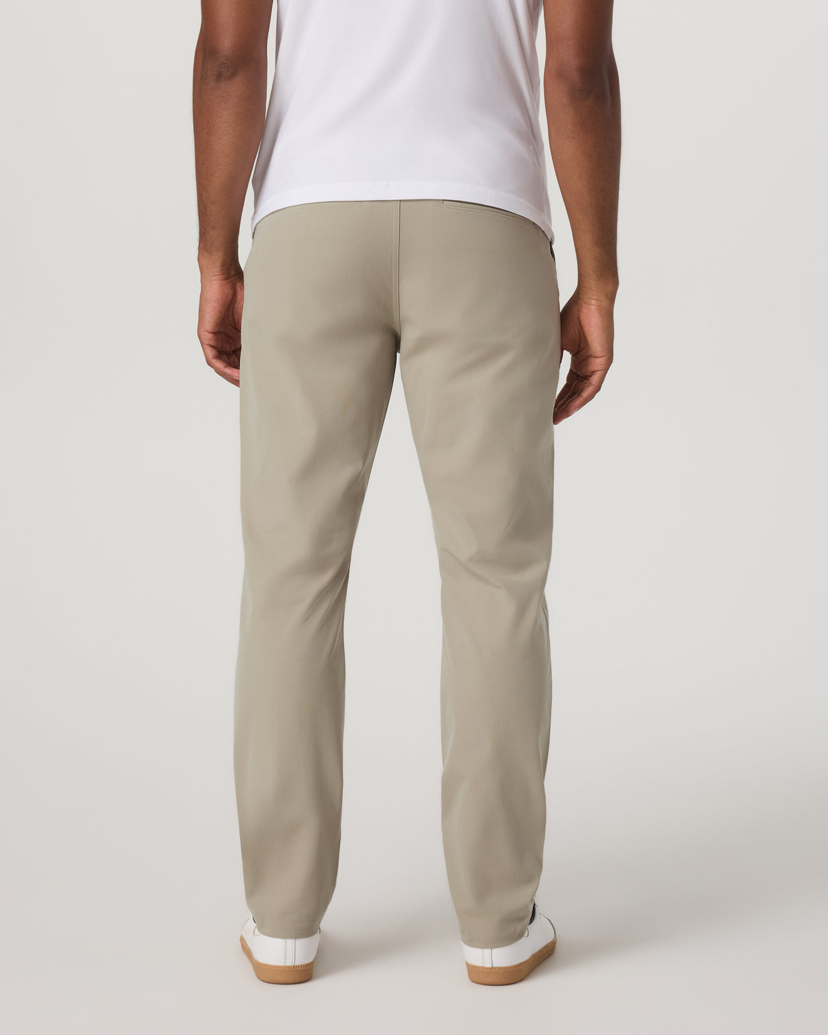 Vuori Meta Trouser Classic Fit 32" Men's Truffle Tailored Pants
