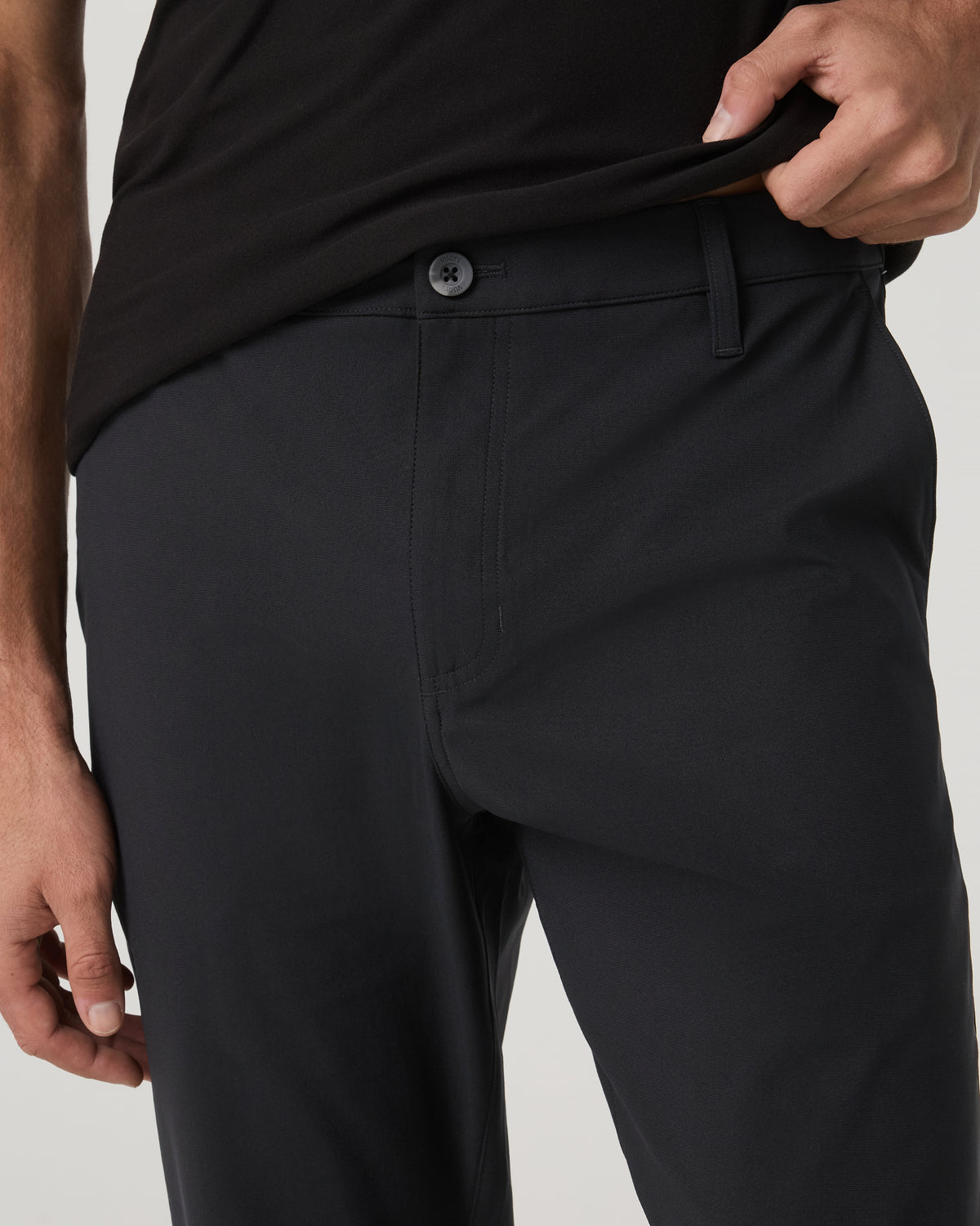 Vuori Meta Trouser Classic Fit 32" Men's Black Tailored Pants