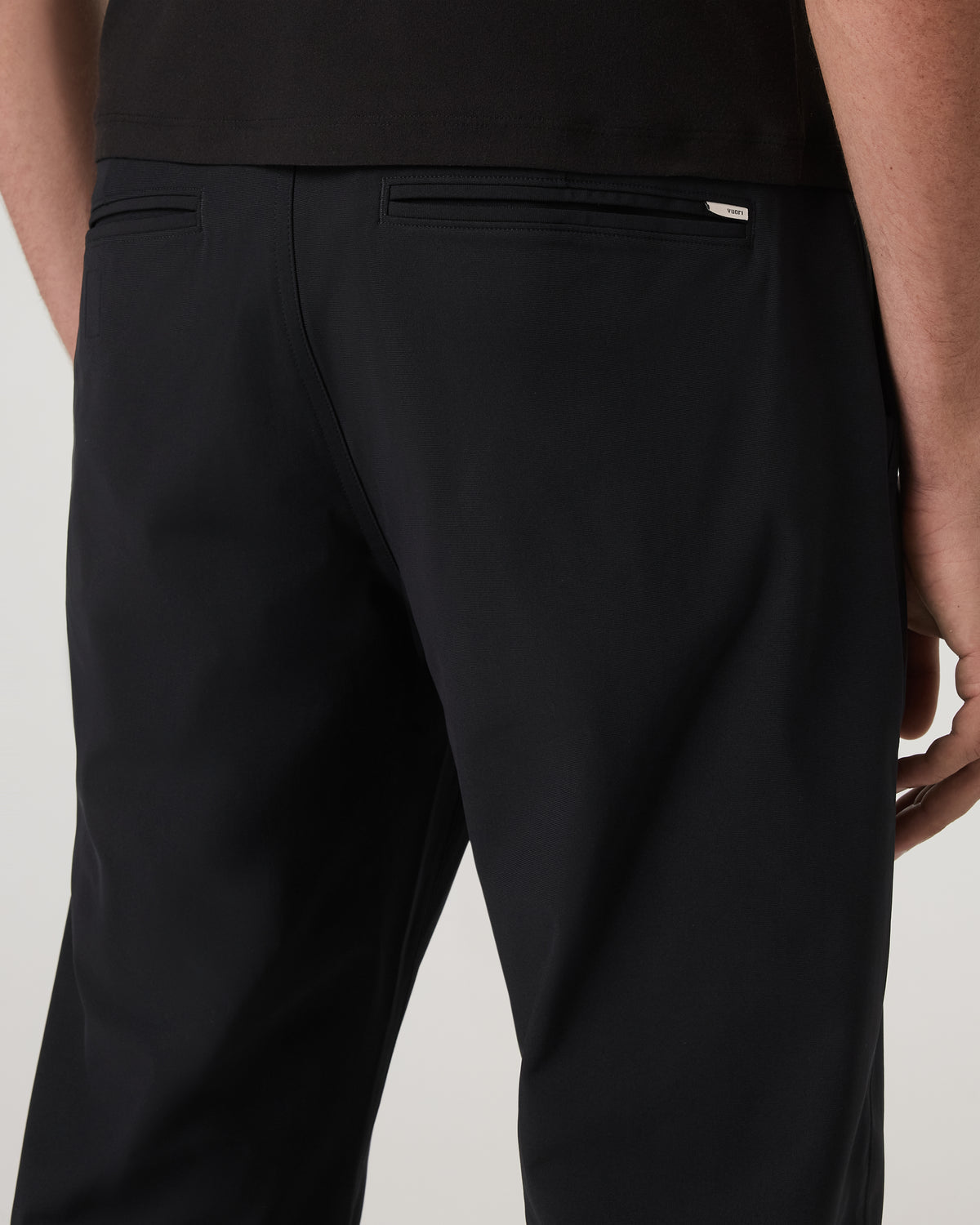 Vuori Meta Trouser Classic Fit 32" Men's Black Tailored Pants