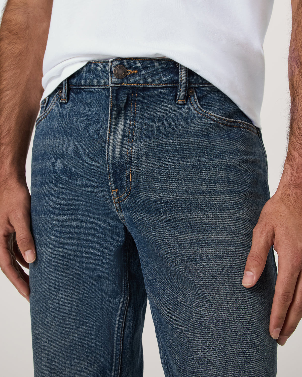 Vuori Vuori Vintage Jean Classic Fit 32" Medium Wash Denim