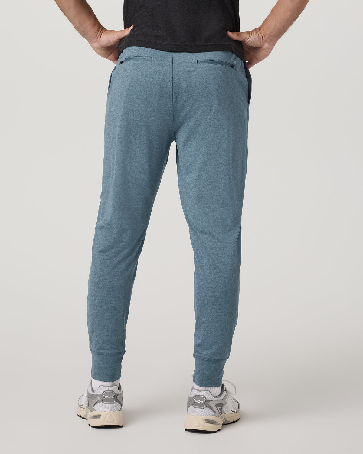 Vuori Men's Sunday Performance Jogger 30" Smoke Blue Heather