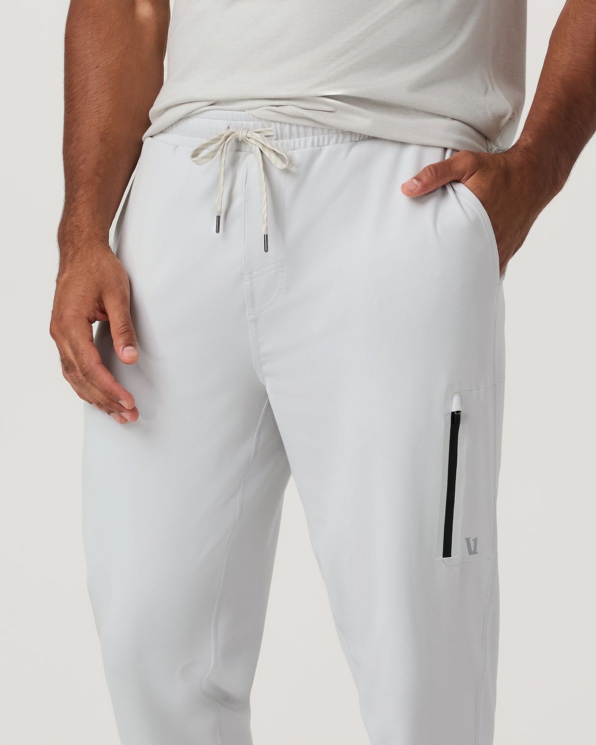 Vuori Sunday Performance Jogger 30" Men's Frost Grey Jogger