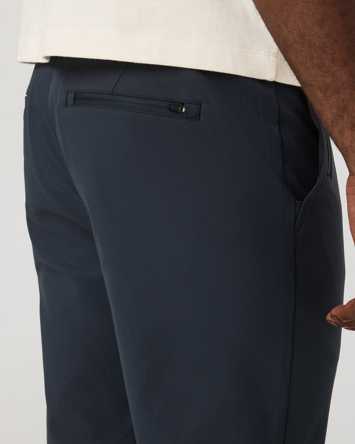 Vuori Cascade Chino Classic Fit 30" Men's Ink Pants