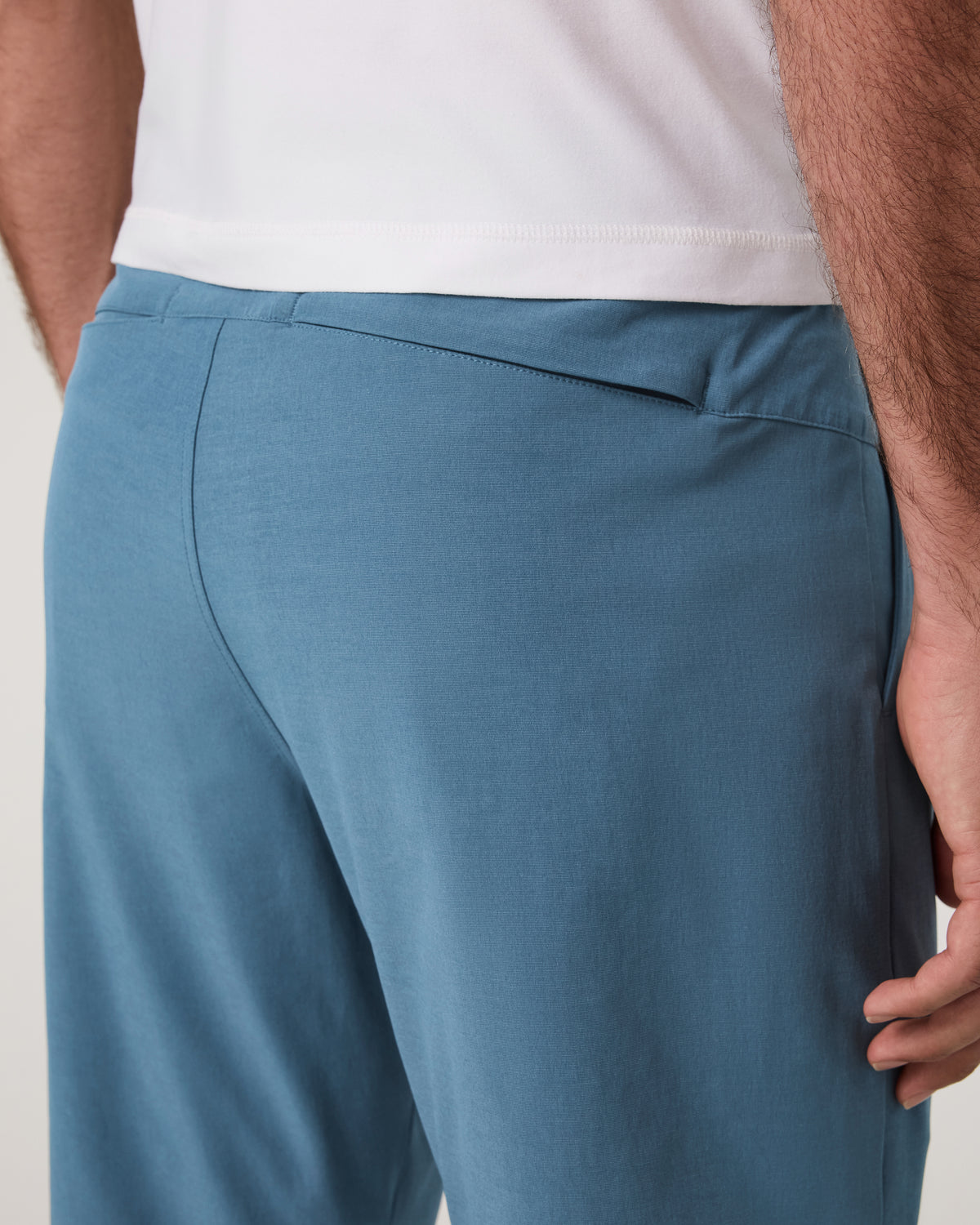 Vuori Aim Pant Men's Pool Blue Athletic Slim Fit 30" Inseam
