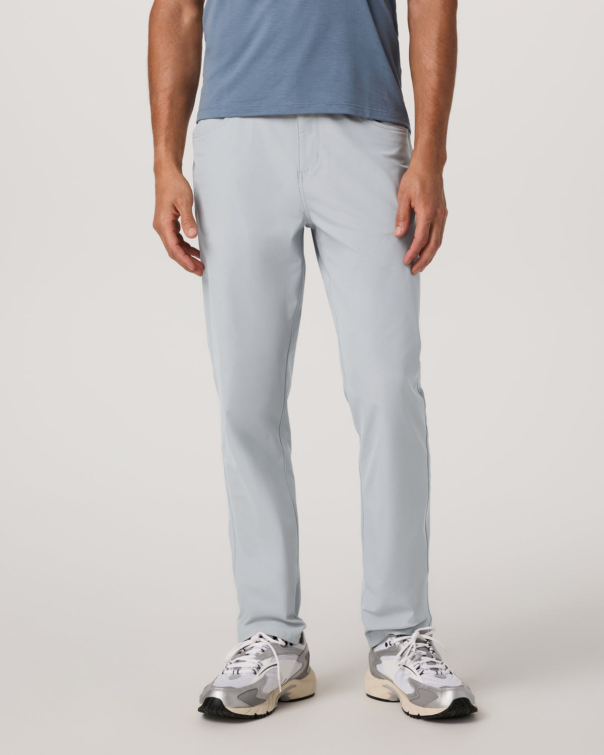 Vuori Meta Pant Classic Fit 32" Men's Sea Fog 5-Pocket Pants