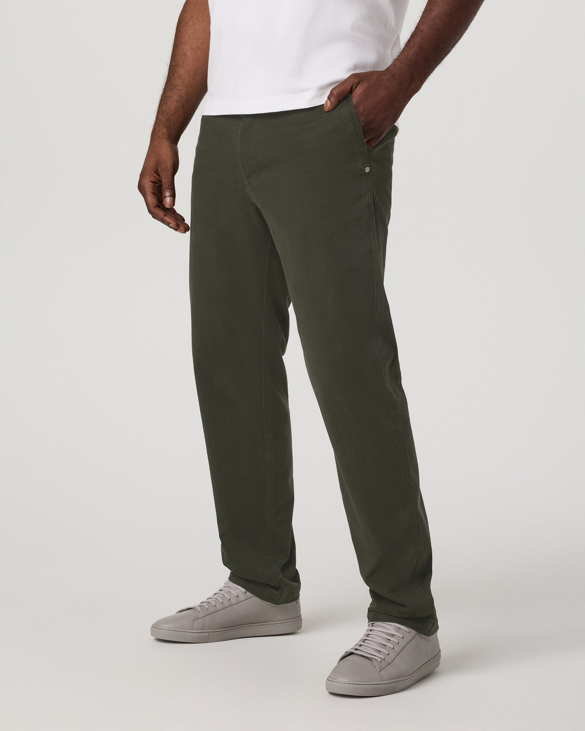 Vuori Fletcher Chino Pant Classic 32" Men's Dark Oregano Chino Pant