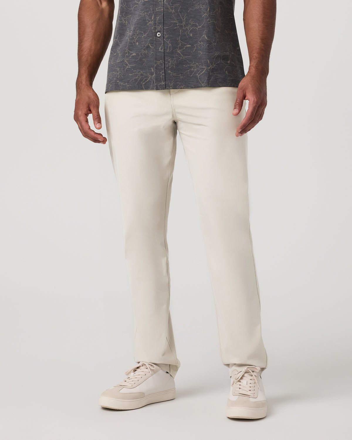Vuori Meta Pant Classic Fit 32" Men's Birch 5-Pocket Pants