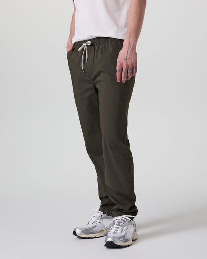 Vuori Kore Everyday Pant Lined Classic Fit 30" Dark Oregano