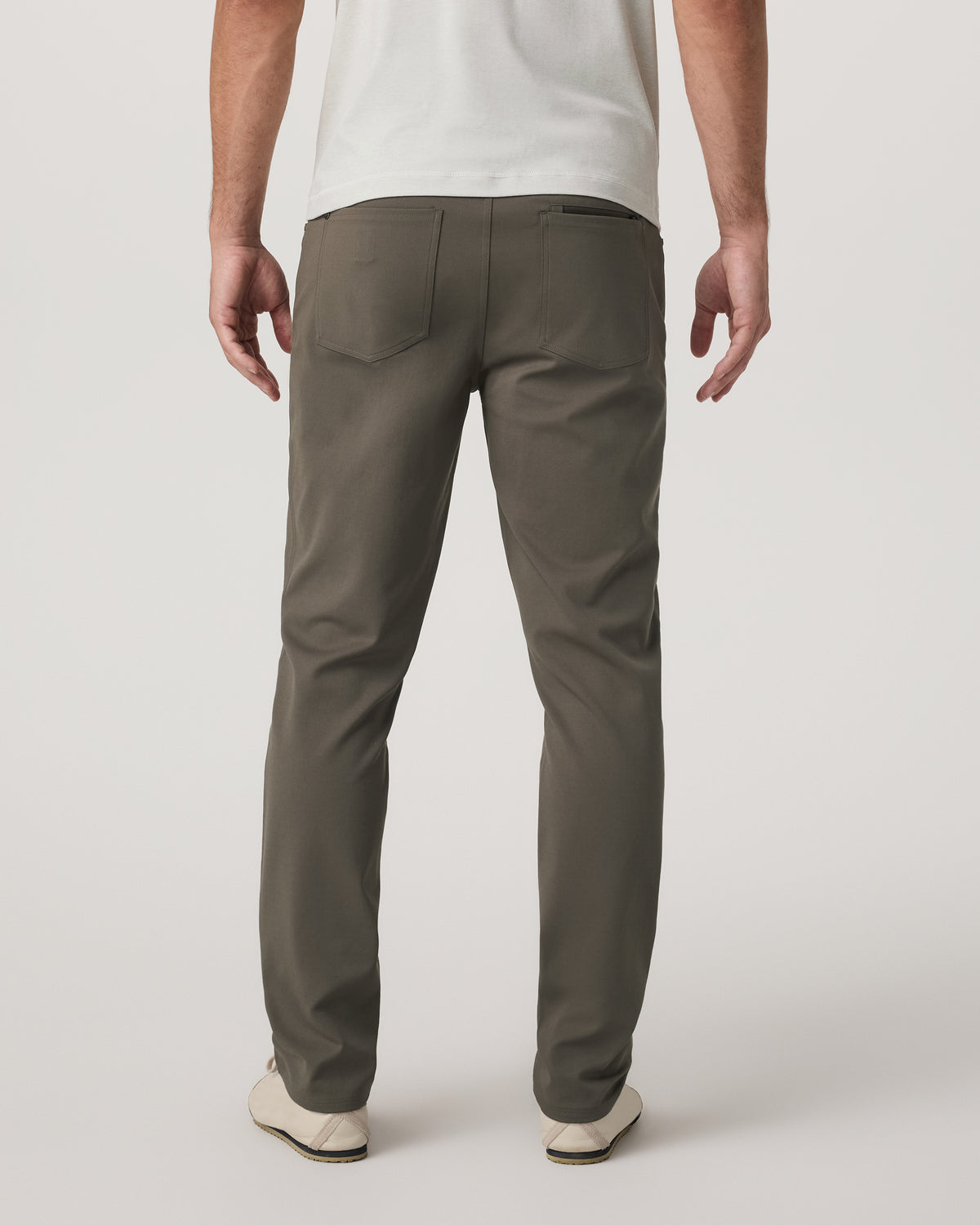Vuori MetaTwill Pant Classic Fit 32" Men's Root Pants