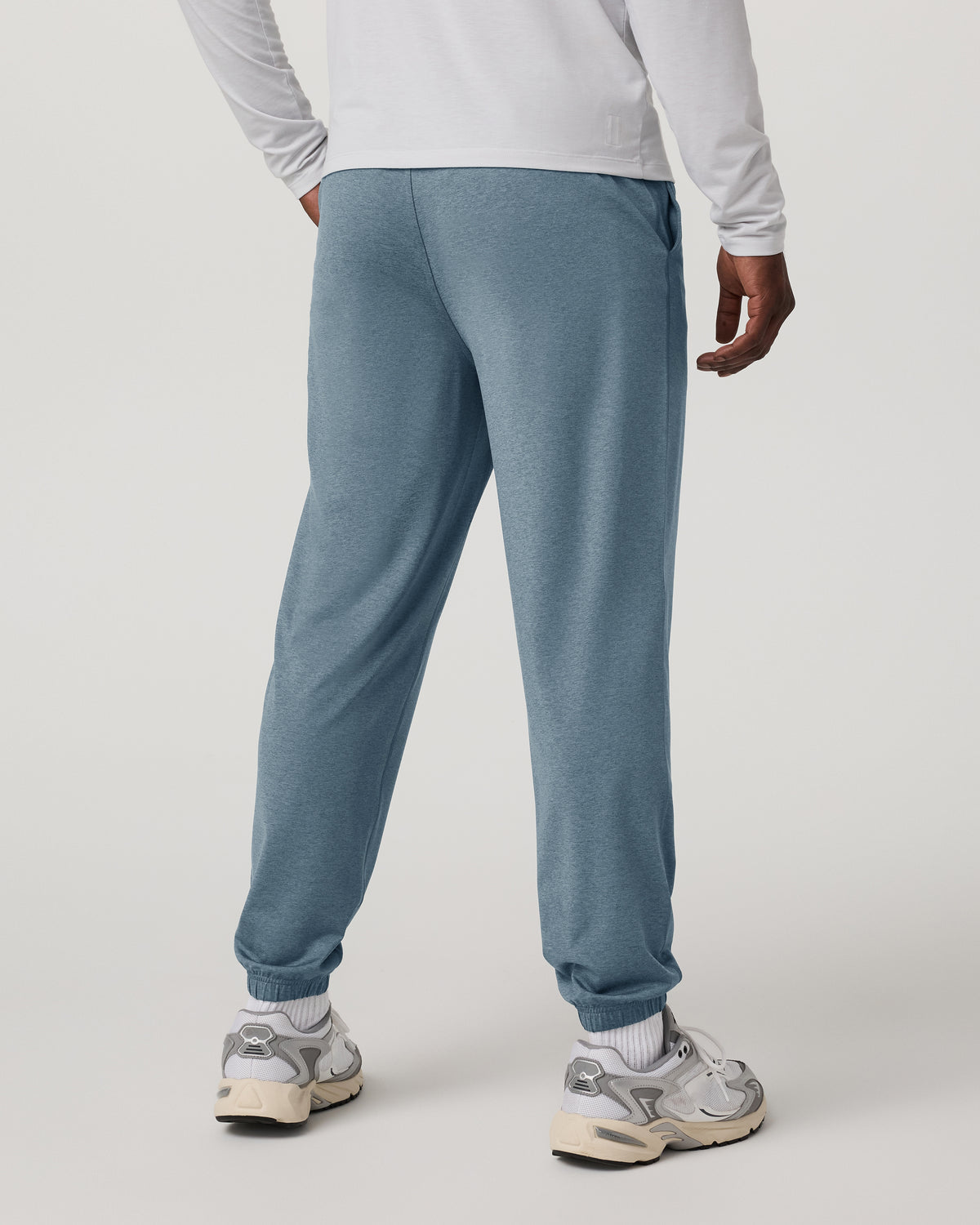 Vuori Men's Sunday Performance Sweatpant 30" Smoke Blue