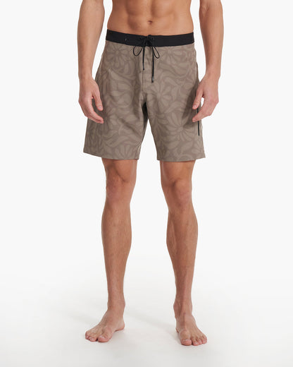 Vuori Infinity Boardshort Men's Taupe Big Samba Boardshorts