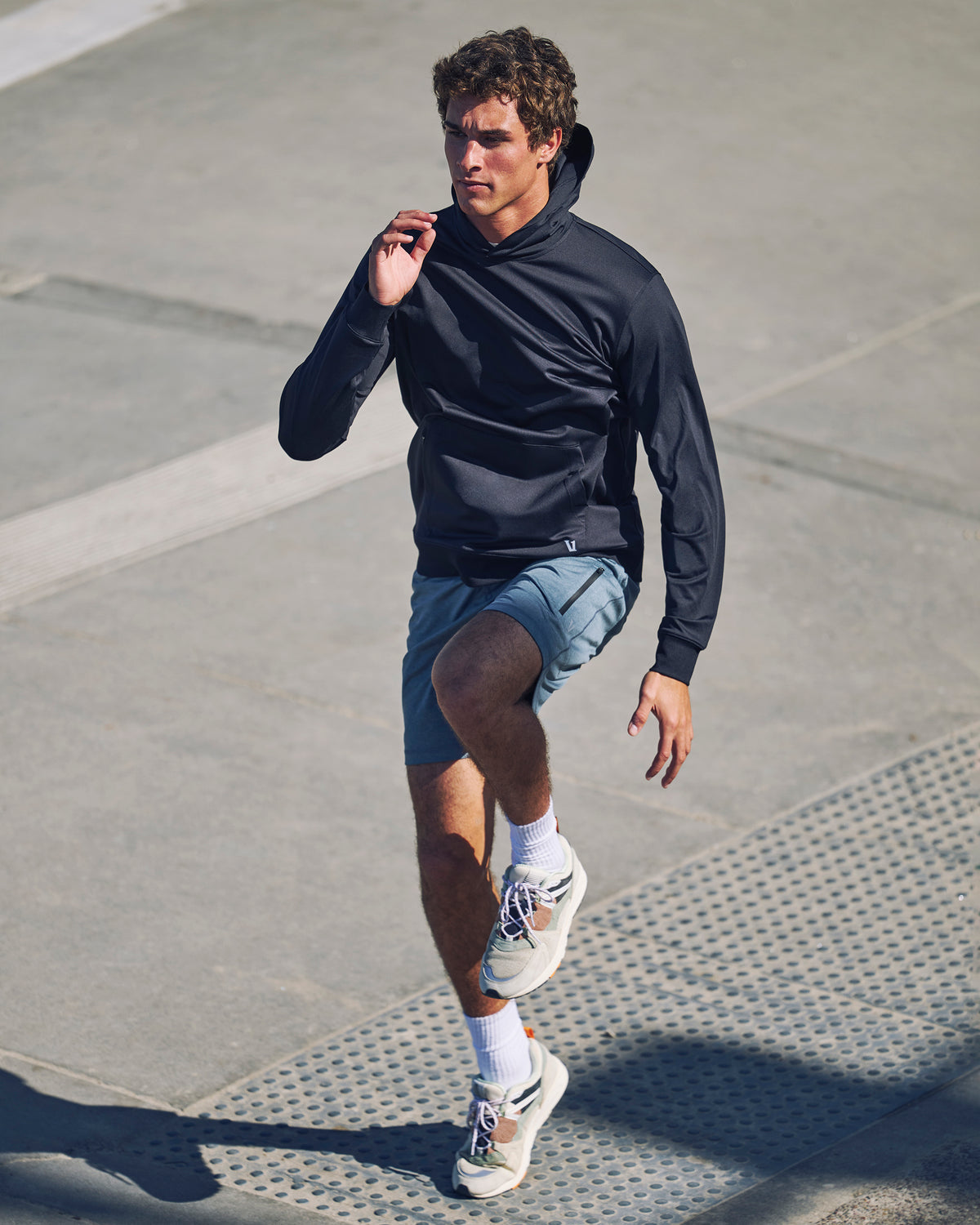 Vuori Sunday Performance Short 8" Men's Smoke Blue Shorts
