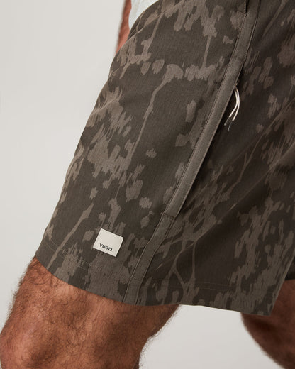 Vuori Banks Session Short Unlined 7" Root Earth Linen Texture
