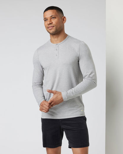 Vuori Long-Sleeve Ease Performance Henley Light Heather Grey
