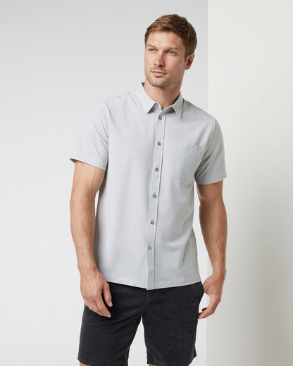 Vuori Short Sleeve Bridge Button Down Vapor Dot